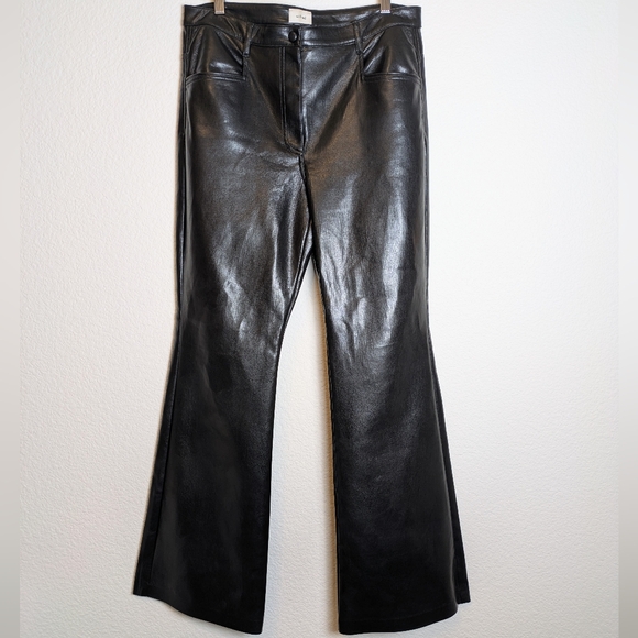 Aritzia Wilfred Beatrix High Waisted Flare Vegan Leather Pants Size 12 Black - Picture 2 of 11